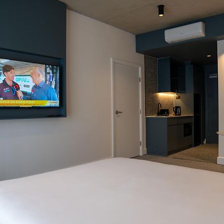 Value Suites Penrith Buitenkant foto