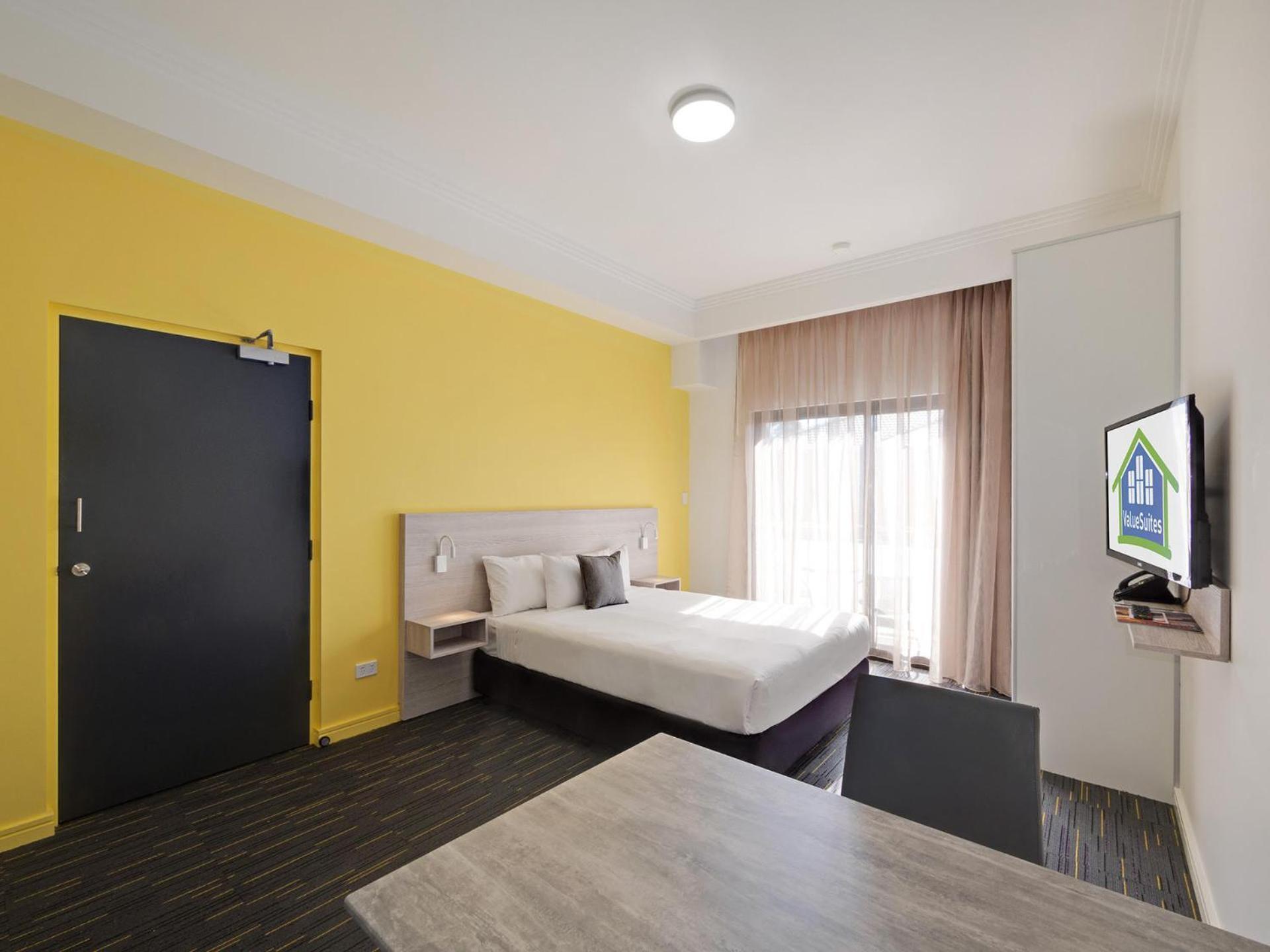 Value Suites Penrith Buitenkant foto