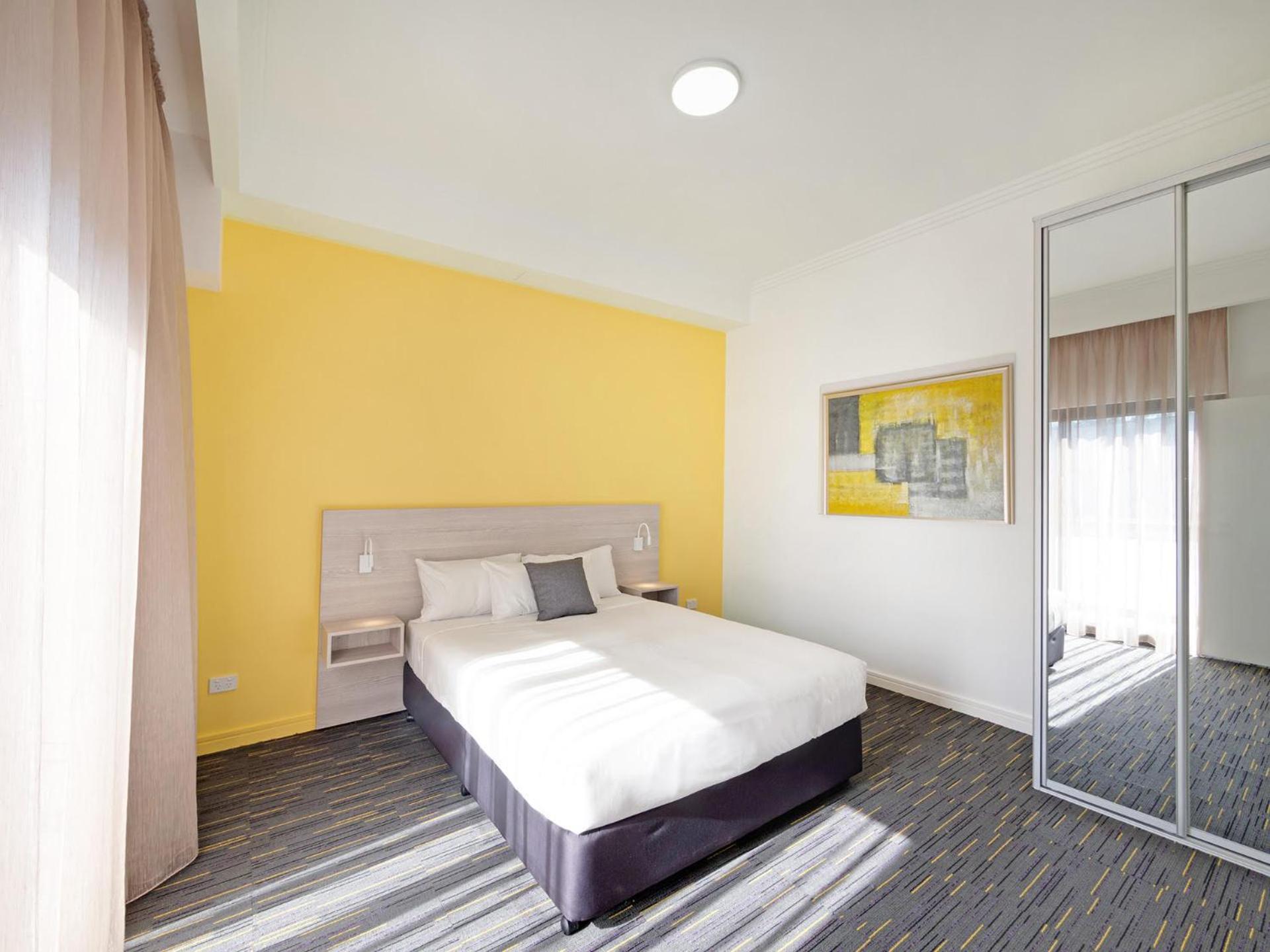 Value Suites Penrith Buitenkant foto