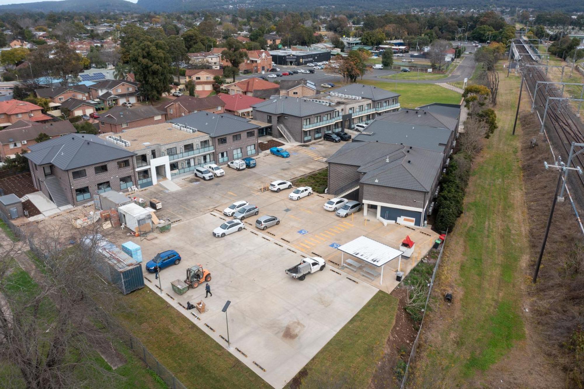 Value Suites Penrith Buitenkant foto