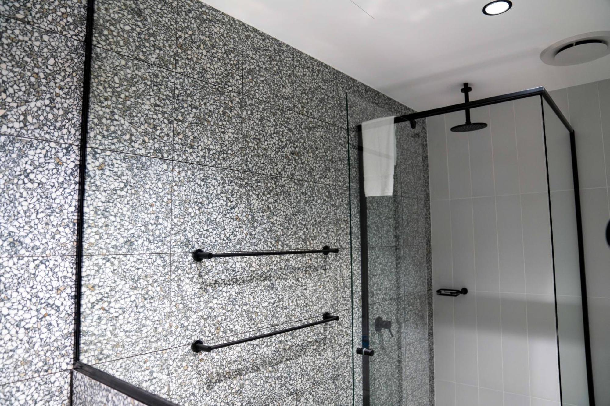 Value Suites Penrith Buitenkant foto