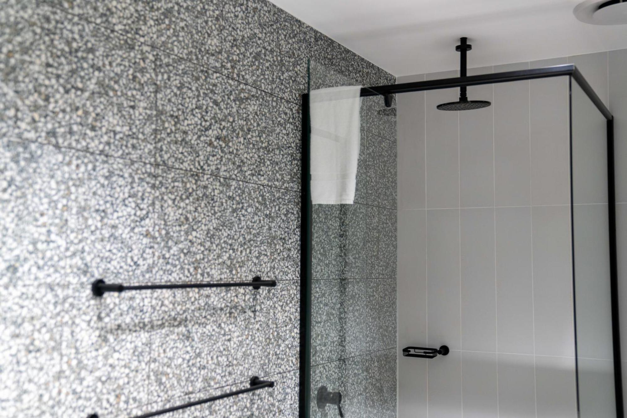 Value Suites Penrith Buitenkant foto