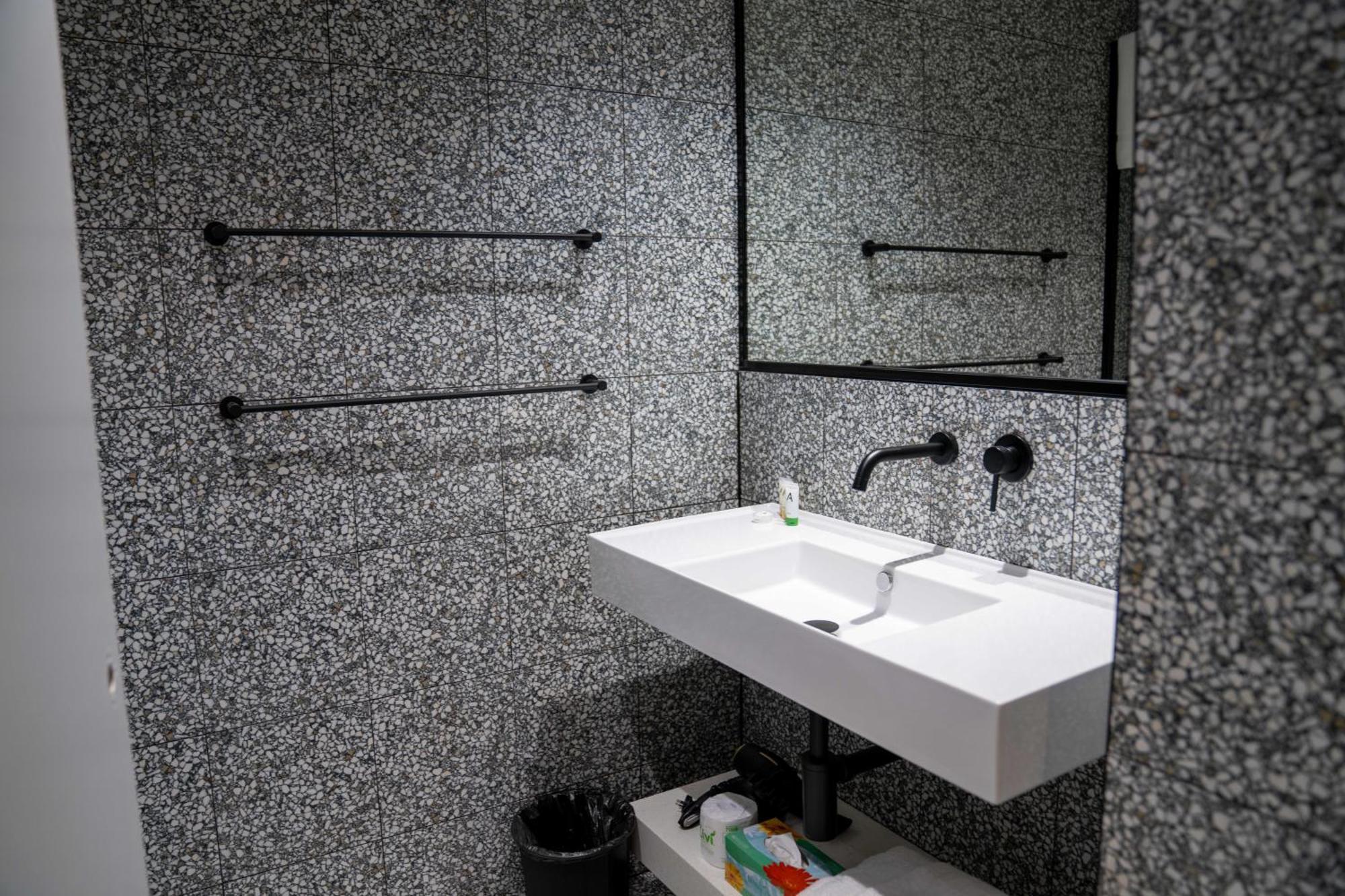 Value Suites Penrith Buitenkant foto