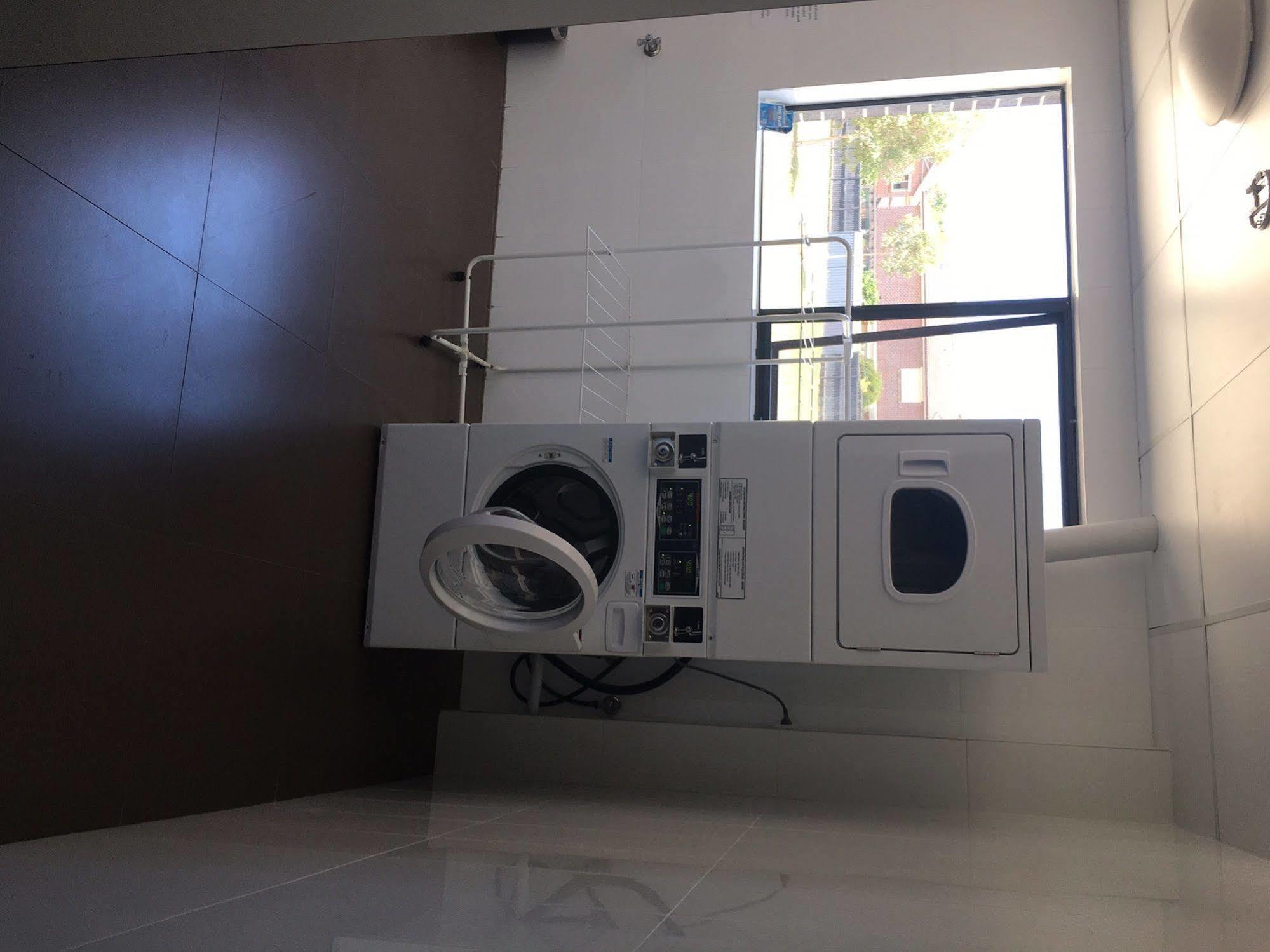 Value Suites Penrith Buitenkant foto